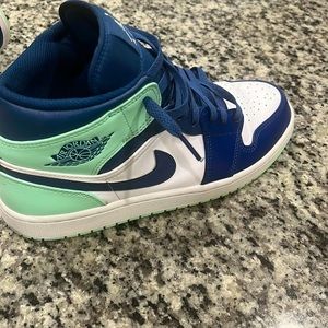 Air Jordan 1 navy blue white etc.